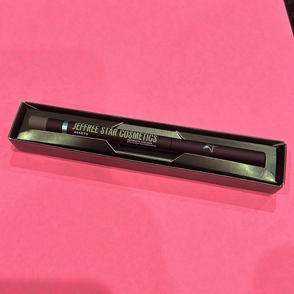 Jeffree star cosmetics automatic eyeliner asset, green New in box make-up - Picture 4 of 7
